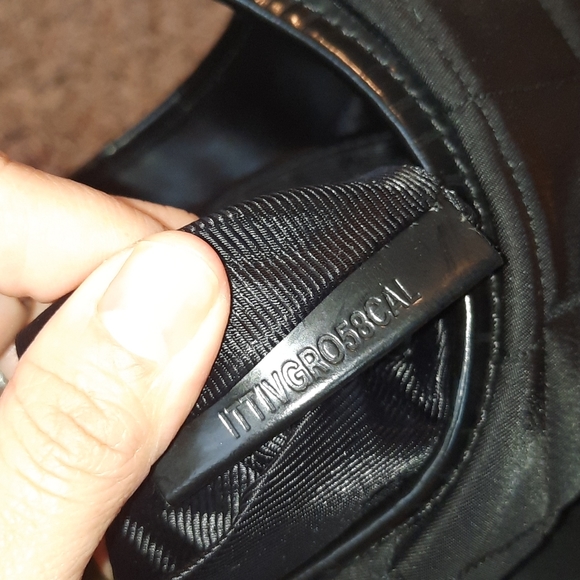 Burberry brook quilted nylon hobo handbag - Picture 13 of 13